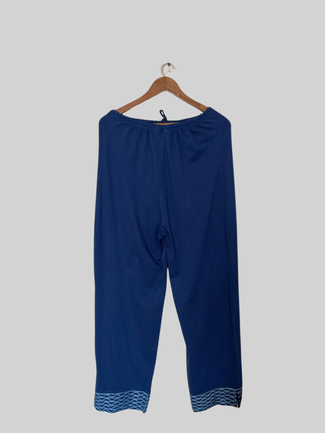 Pantalon brodé bleu - Broody Hens - Taille M/L (P45)