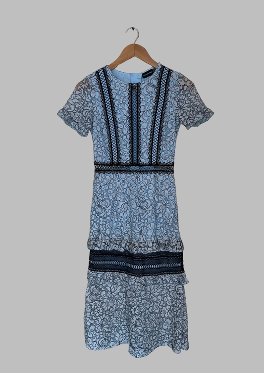 Robe brodée - Prettylittlething - Taille S (N45)