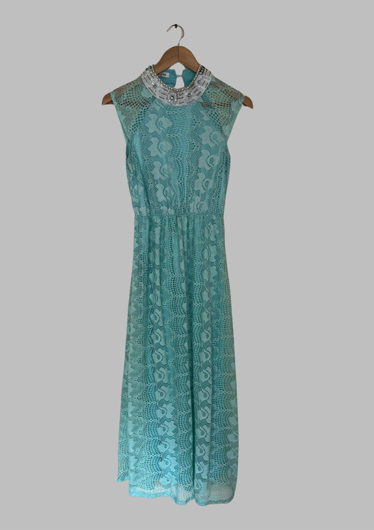 Robe brodée - Miss - Taille S (N41)
