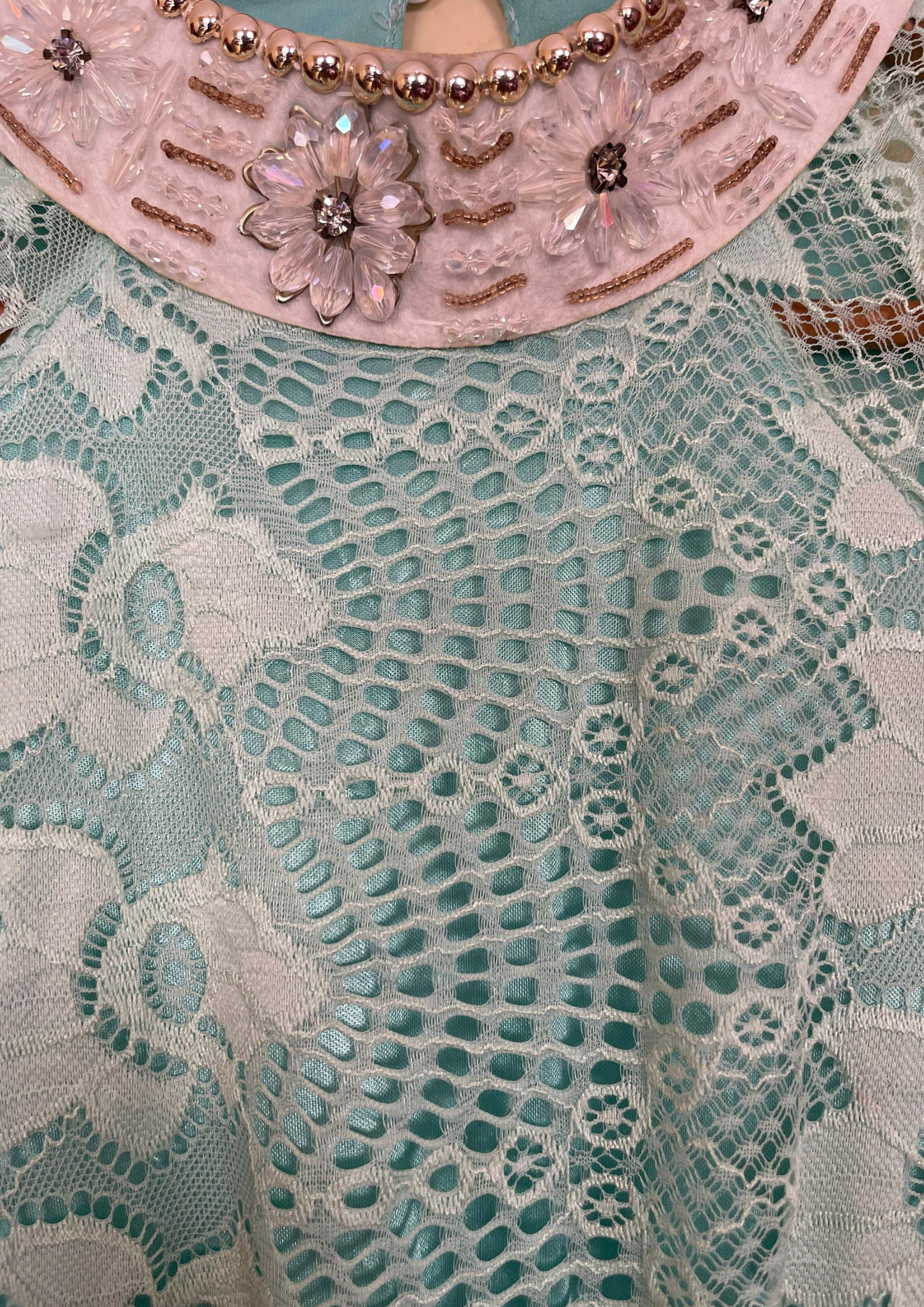 Robe brodée - Miss - Taille S (N41)
