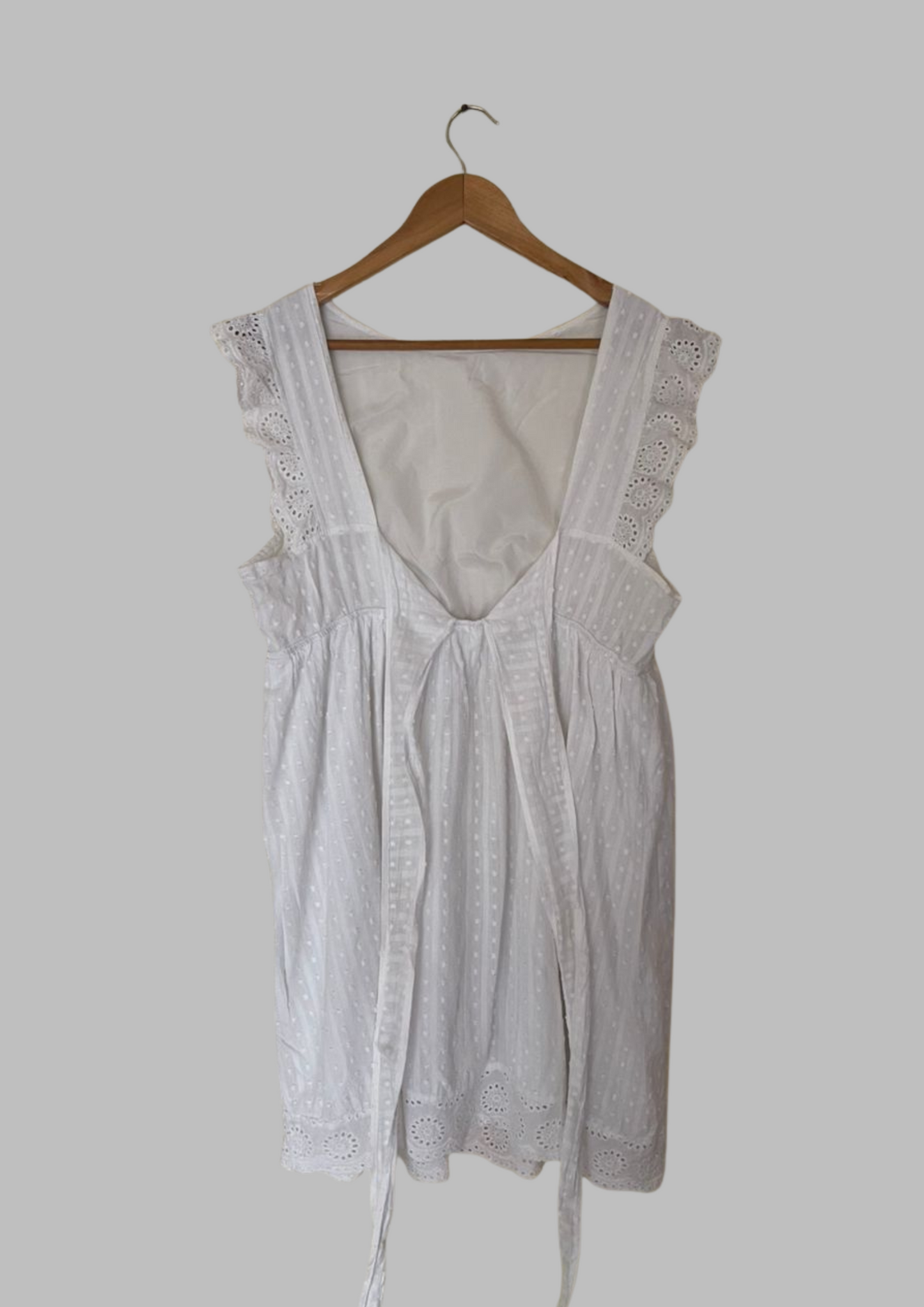 Robe brodée dos ouvert - Shein - Taille S/M (R154)
